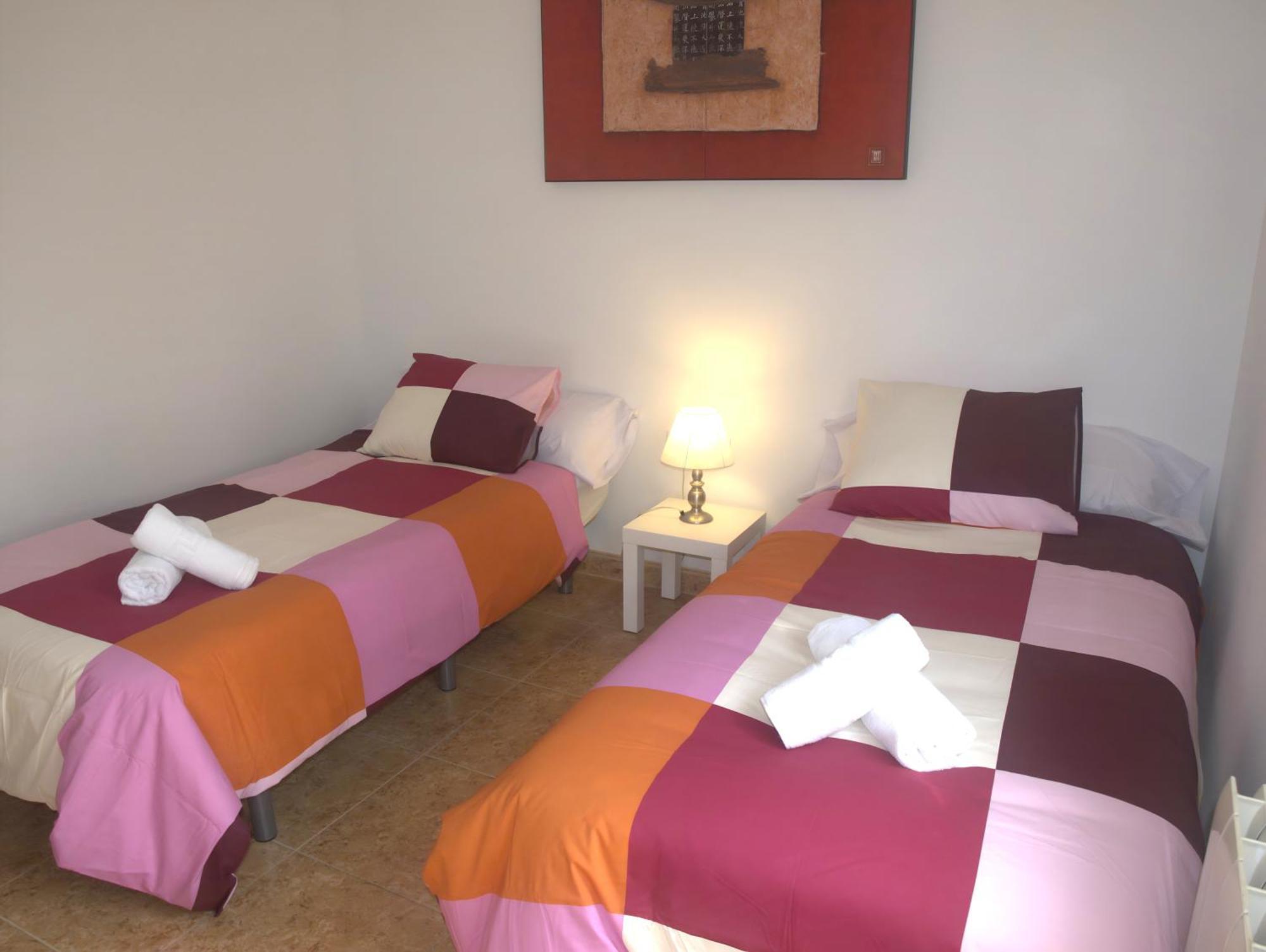 Jardines Del Ebro, 8 Pax, Ideal Grupos 로그로노 외부 사진